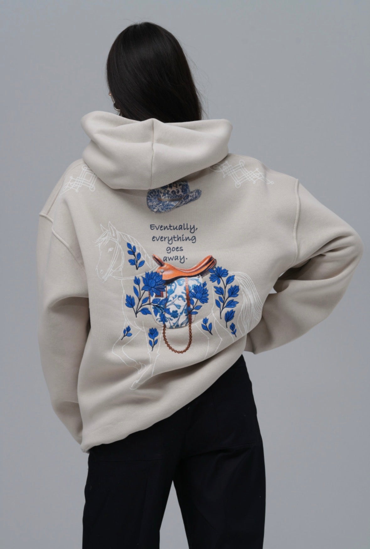 Design Story Fading Echoes